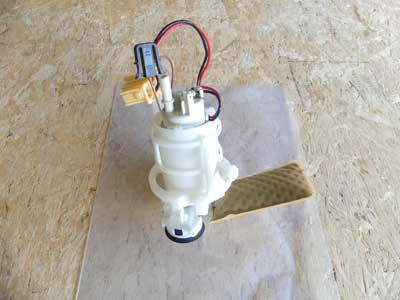 BMW Fuel Pump 16117217261 09-15 F01 740i 740Li 750i 750Li Hybrid 7